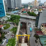 Rào chắn gầm cầu vượt Nguyễn Chí Thanh để thi công ga ngầm đường sắt Nhổn – Ga Hà Nội