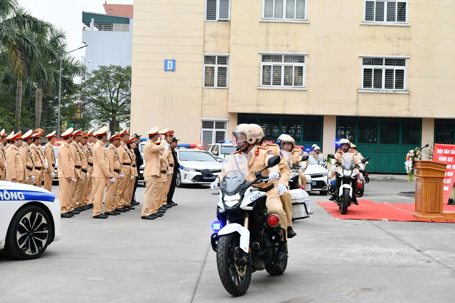 Lễ ra quân thực hiện cao điểm bảo đảm trật tự